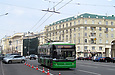 ЛАЗ-Е183А1 #2105 27-го маршрута на площади Конституции в районе улицы Короленко