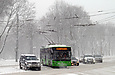 ЛАЗ-Е183А1 #3402 13-го маршрута поворачивает с Московского проспекта на улицу Броненосца Потемкин
