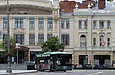 ЛАЗ-Е183А1 #3402 17-го маршрута поворачивает с площади Конституции в Спартаковский переулок