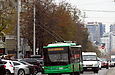 ЛАЗ-Е183А1 #3403 2-го маршрута на проспекте Науки возле станции метро "Научная"