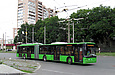 ЛАЗ-Е301D1 #2226 3-го маршрута поворачивает с проспекта Героев Сталинграда на улицу Троллейбусную