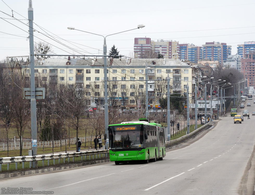 ЛАЗ-Е301D1 #3206 2-го маршрута на проспекте Ленина возле станции метро "Ботанический сад"