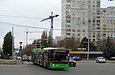 ЛАЗ-Е301D1 #3206 34-го маршрута на улице Валентиновской пересекает улицу Академика Павлова
