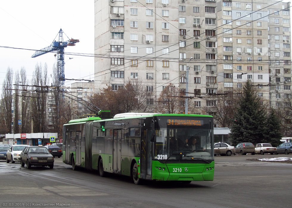 ЛАЗ-Е301D1 #3210 34-го маршрута на улице Валентиновской возле станции метро "Студенческая"