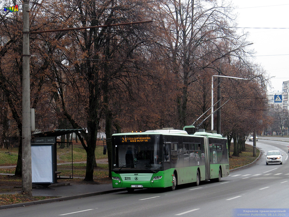 ЛАЗ-Е301D1 #3211 24-го маршрута на Юбилейном проспекте подъезжает к остановке "Салтовский РЭС"