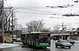 ЛАЗ-Е301D1 #3220 34-го маршрута на улице Валентиновской пересекает улицу Гвардейцев-Широнинцев