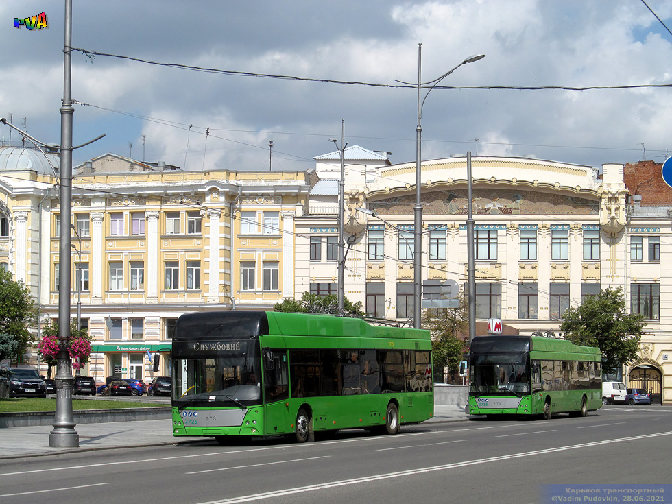 PTS-12 #2725 и #2715 50-го маршрута в Спартаковском переулке возле площади Конституции