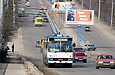 ROCAR-E217 #3015 24-го маршрута на проспекте 50-летия СССР поднимается на Московский путепровод