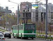 ROCAR-E217 #3017 2-го маршрута на проспекте Ленина возле станции метро "Ботанический сад"