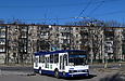 Škoda-14Tr18/6M #2402 3-го маршрута поворачивает с проспекта Героев Сталинграда на улицу Троллейбусную