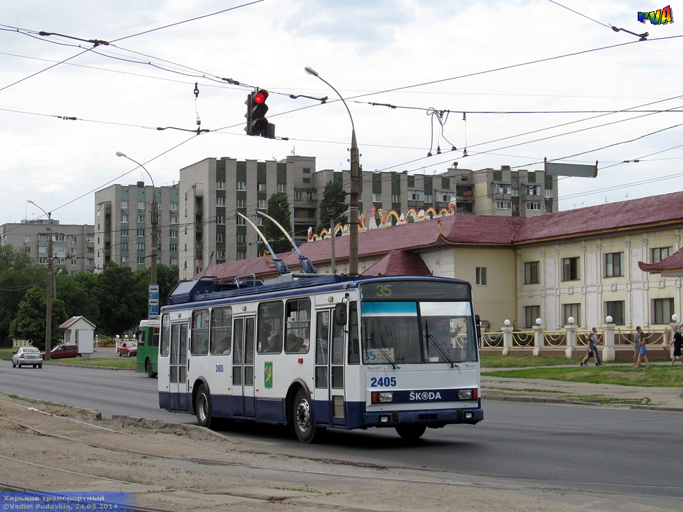Škoda-14Tr18/6M #2405 35-го маршрута на проспекте Героев Сталинграда возле улицы Морозова