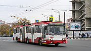 Škoda 15Tr13/6M #2501 3-го маршрута на проспекте Гагарина напротив автовокзала