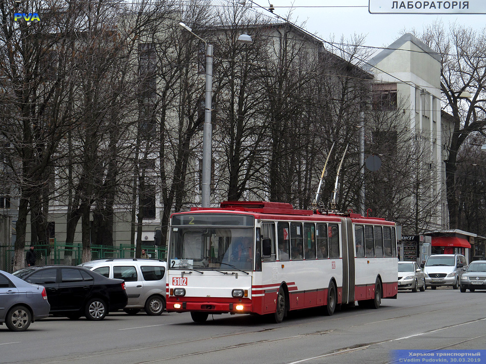 Škoda-15Tr13/6M #3102 2-го маршрута на проспекте Независимости в районе улицы Тринклера