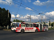 ЮМЗ-Т1 #2011 3-го маршрута поворачивает с улицы Танкопия на улицу Ощепкова