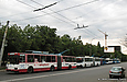 ЮМЗ-Т1 #2028 3-го маршрута и другие троллейбусы, стоящие на проспекте Героев Сталинграда перед заездом на к/ст "28-й микрорайон" по причине обрыва стрелки