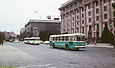 ЗИУ-5Г #605 8-го маршрута и Skoda-9Tr16 #83-84 2-го маршрута на улице Сумской