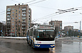 ЗИУ-682Г-016-02 #2301 38-го маршрута поворачивает с проспекта Ленина на улицу Ахсарова
