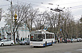 ЗИУ-682Г-016-02 #2305 3-го маршрута поворачивает с проспекта Косиора на проспект Фрунзе