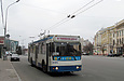 ЗИУ-682Г-016-02 #2305 11-го маршрута на площади Конституции напротив улицы Короленко
