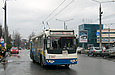ЗИУ-682Г-016-02 #2307 18-го маршрута на улице 23-го Августа отправился от остановки "Ст.метро "23 Августа"