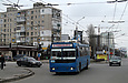 ЗИУ-682Г-016-02 #2308 3-го маршрута на проспекте Героев Сталинграда пересекает проспект Льва Ландау