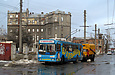 ЗИУ-682Г-016-02 #2311 5-го маршрута на улице Кузнечной возле конечной "Улица Университетская"