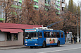ЗИУ-682Г-016-02 #2317 3-го маршрута на проспекте Героев Сталинграда перед отправлением от остановки "Инфекционная больница"
