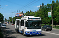 ЗИУ-682Г-016-02 #2318 1-го маршрута на проспекте Героев Сталинграда между остановками  "Микрорайон 28" и "Микрорайон 27"