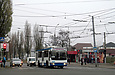 ЗИУ-682Г-016-02 #2329 19-го маршрута на проспекте Героев Сталинграда перед поворотом на проспект Льва Ландау