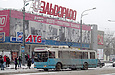 ЗИУ-682Г-016-02 #2330 6-го маршрута на улице Вернадского возле станции метро "Проспект Гагарина"