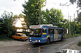 ЗИУ-682Г-016-02 #2331 5-го маршрута на улице Ньютона перед въездом в Троллейбусное депо №2