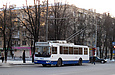 ЗИУ-682Г-016-02 #2333 38-го маршрута на проспекте Ленина на остановке "Улица Тобольская"