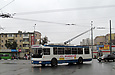 ЗИУ-682Г-016-02 #2335 3-го маршрута поворачивает с проспекта Гагарина на проспект Героев Сталинграда