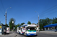 ЗИУ-682Г-016-02 #2337 12-го маршрута на улице Космонавтов отправляется от одноименной остановки