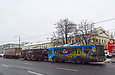 ЗИУ-682Г-016-02 #2338 31-го маршрута и #3334 13-го маршрута на Московском проспекте возле одноименной станции метро