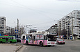 ЗИУ-682Г-016-02 #2341 31-го маршрута поворачивает с улицы Гвардейцев-Широнинцев на улицу Блюхера