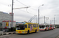 ЗИУ-682Г-016-02 #2343 19-го маршрута на проспекте Льва Ландау на Коммунальном путепроводе