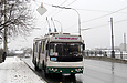 ЗИУ-682Г-016-02 #2347 11-го маршрута на улице Китаенко спускается с Ново-Баварского путепровода