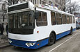 Троллейбус ЗИУ-682Г-016-02 на площади Конституции
