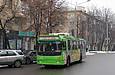 ЗИУ-682Г-016-02 #3304 2-го маршрута на проспекте Ленина отправляется от остановки "Улица Космическая"