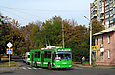 ЗИУ-682Г-016-02 #3304 7-го маршрута поворачивает с улицы Плиточной на улицу Шариковую