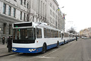 Троллейбусы Тролза-682Г-016-02 на площади Конституции