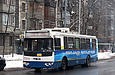 ЗИУ-682Г-016-02 #3309 2-го маршрута на проспекте Ленина перед перекрестком с проспектом Правды
