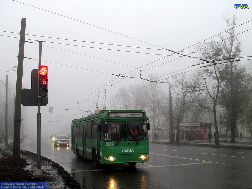 ЗИУ-682Г-016-02 #3309 45-го маршрута на Московском проспекте возле улицы 12-го Апреля