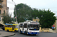 ЗИУ-682Г-016-02 #3310 44-го маршрута поворачивает с улицы Университетской в переулок Мечникова