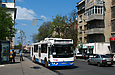 ЗИУ-682Г-016-02 #3310 2-го маршрута на проспекте Правды отправляется от остановки "Станция метро "Университет"
