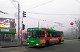 ЗИУ-682Г-016-02 #3316 17-го маршрута разворачивается на конечной "Станция метро "Научная"