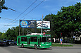 ЗИУ-682Г-016-02 #3319 36-го маршрута поворачивает с бульвара Богдана Хмельницкого на Александровский проспект