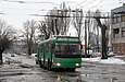 ЗИУ-682Г-016-02 #3322 13-го маршрута на улице Свистуна пересекает трамвайную линию
