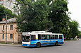 ЗИУ-682Г-016-02 #3327 7-го маршрута поворачивает с улицы Шариковой на улицу Плиточную